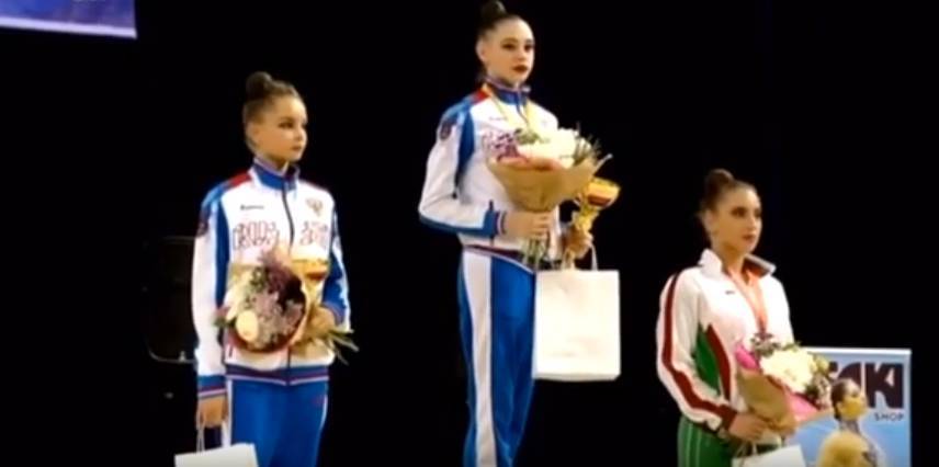 Опубликовано видео с инцидента в Чехии, где гимнасток наградили под гимн СССР