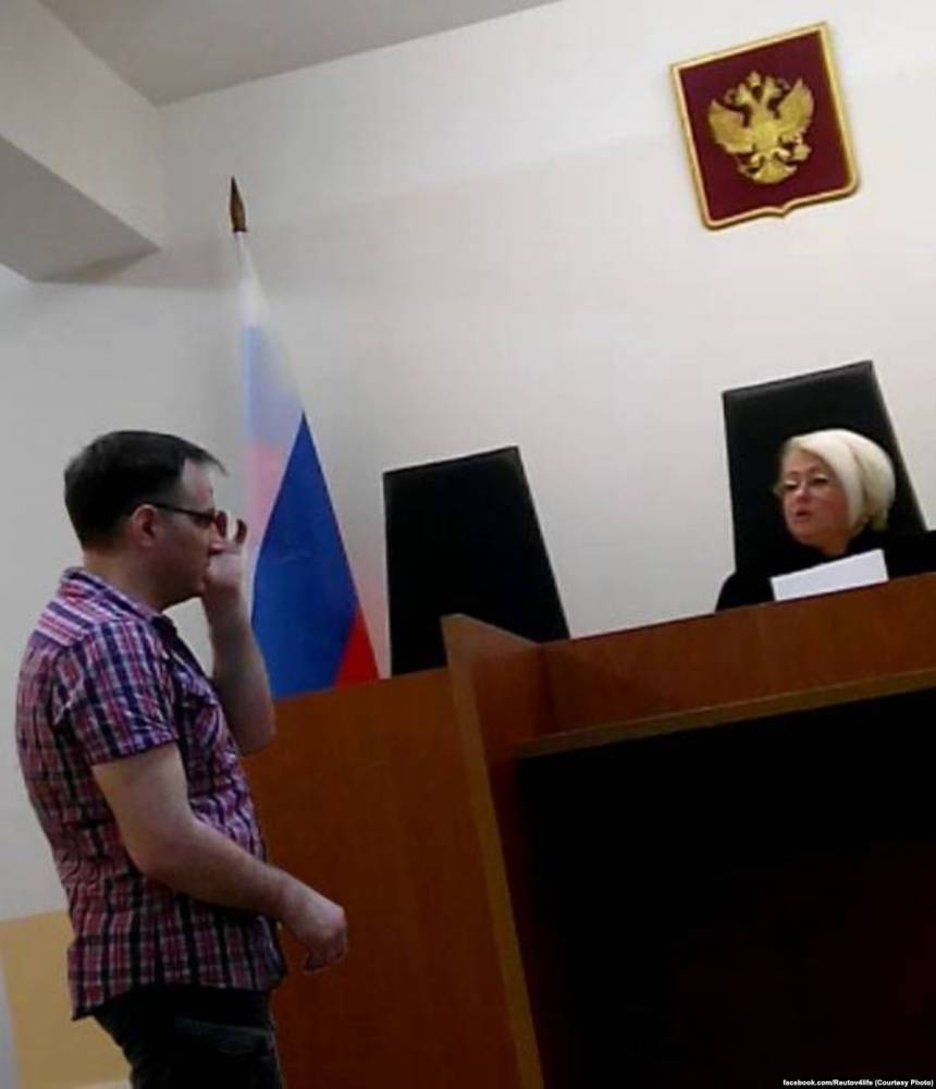 В Реутове суд арестовал руководителя местного "Яблока" Евгения Куракина