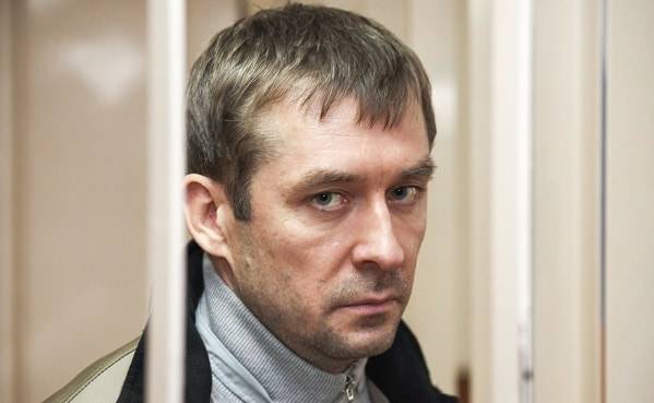 Полковник-"миллиардер" МВД Захарченко признан виновным во взяточничестве