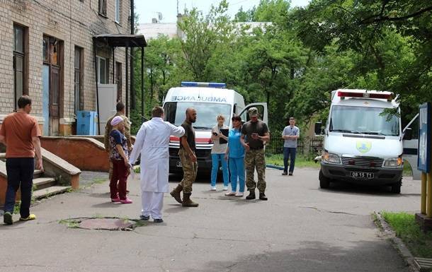 В Днепропетровск прибыл борт с ранеными в Донбассе карателями ВСУ, двое «тяжелых»