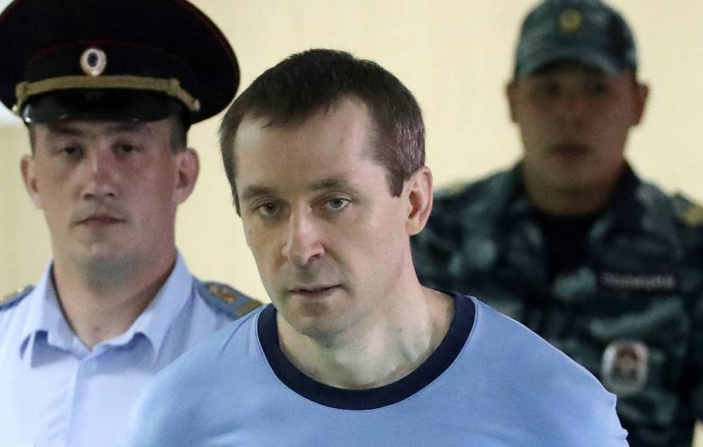 Суд признал полковника Захарченко виновным в коррупции