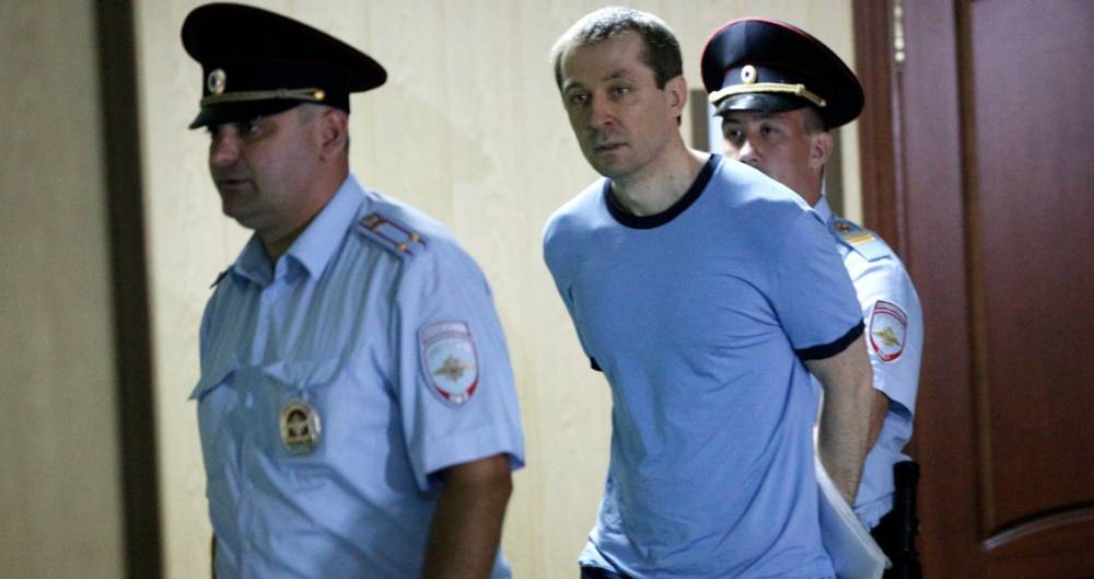 Суд признал полковника Захарченко виновным в коррупции