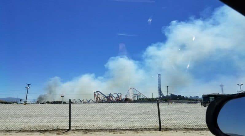 «Меня осыпало пеплом»: сотни людей выбегали из парка в Южной Калифорнии из-за пожара