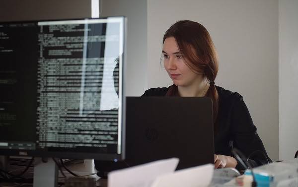 Разработчики ядра PostgreSQL впервые пустили в свои ряды женщину из России