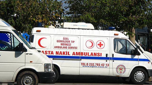 Один человек погиб, еще двое пострадали при крушении учебного самолета в Турции