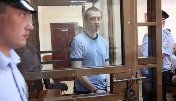 Суд признал полковника Захарченко виновным по делу о взятках