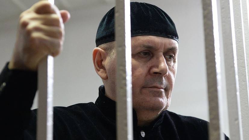 Суд освободил по УДО правозащитника Титиева