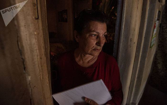 От дома — только трещины: женщине в Армении не помог и сертификат на покупку жилья