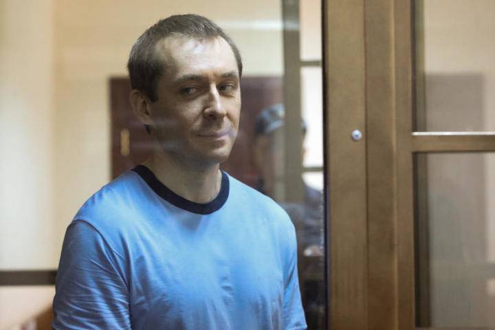 Защита собирается обжаловать приговор Дмитрию Захарченко