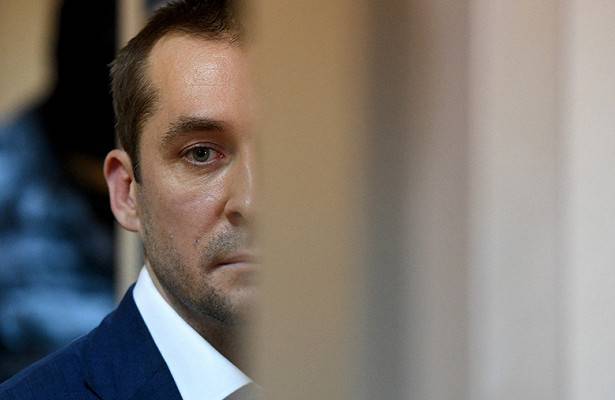 Суд лишил коррупционера Д. Захарченко звания полковника