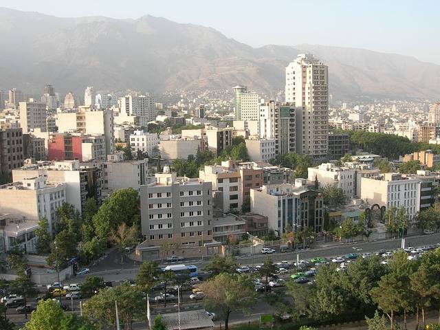 В Тегеране закрыты 547 ресторанов и кафе за «нарушение принципов ислама»