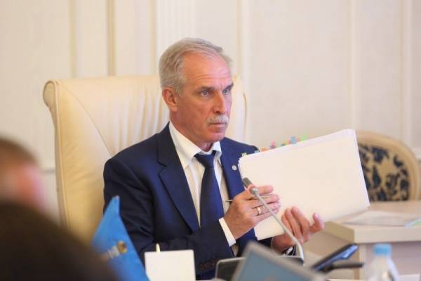 Скандал в Ульяновске: губернатор просит посадить главу Фонда соцстраха