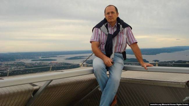 Главу чеченского «Мемориала» отпустили на свободу по УДО
