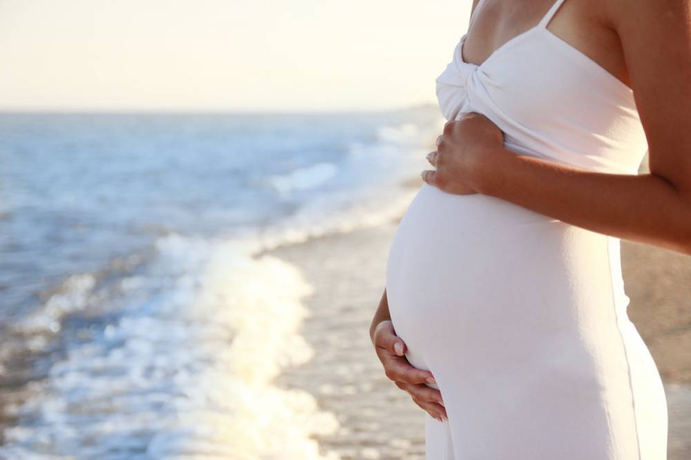 Учёные выяснили, чем грозит употребление алкоголя в первые дни беременности
