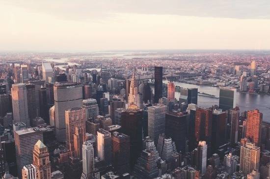 Вертолёт совершил жёсткую посадку на крышу небоскрёба в Нью-Йорке