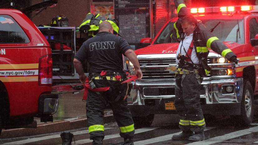При жёсткой посадке вертолёта в Нью-Йорке погиб один человек
