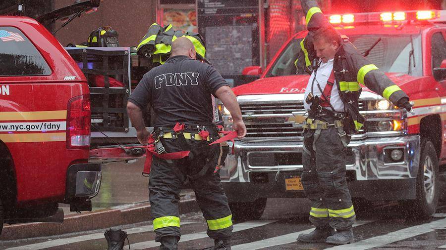 Трамп отметил работу спасателей при крушении вертолета в Нью-Йорке