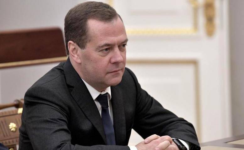 Дмитрий Медведев спустился в одну из шахт адронного коллайдера