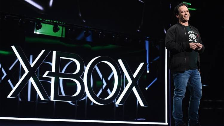 Глава Xbox: у будущей консоли Project Scarlett будет дисковод»