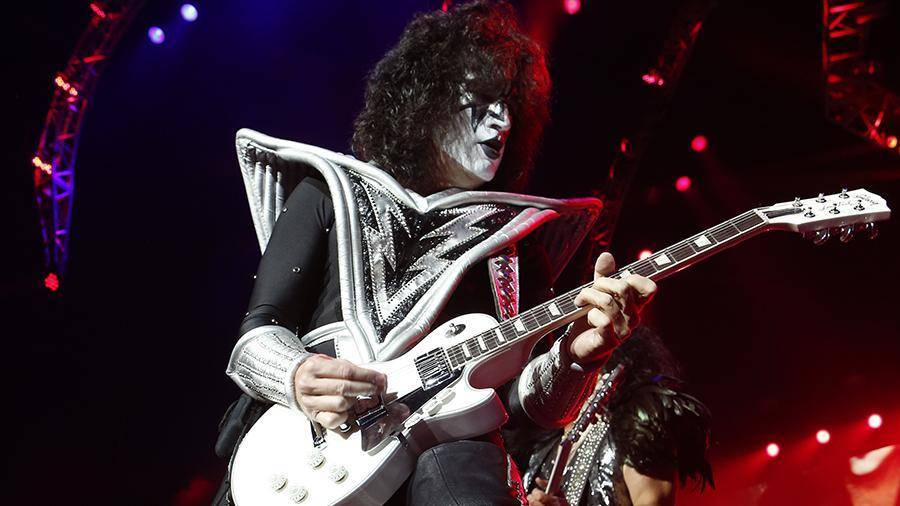 Гитарист группы Kiss рассказал о скандалах в гримерке