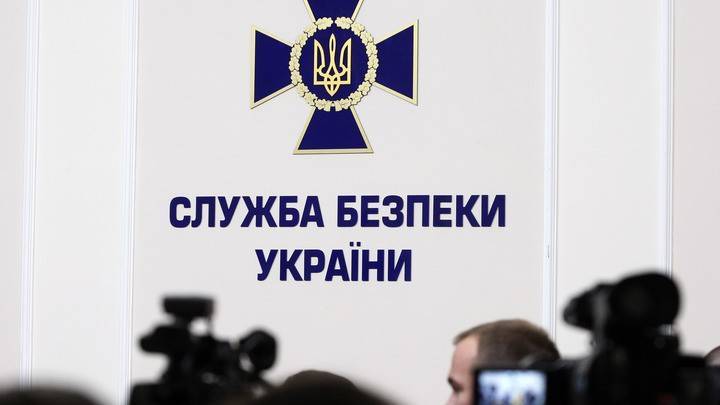 Подозреваются в "госизмене": СБУ начала проверку визитов Медведчука и Бойко в Россию