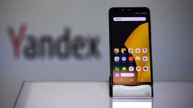 Смартфон "Яндекса" оказался неинтересен покупателям