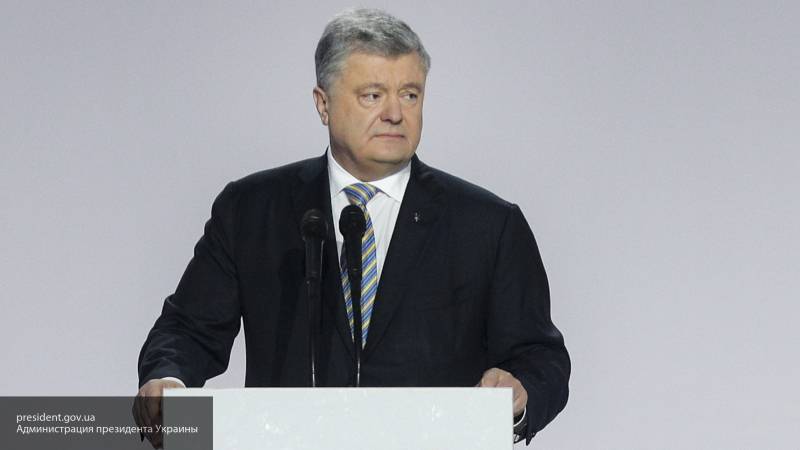 Порошенко назвал указ об экономической блокаде Донбасса ответственным решением