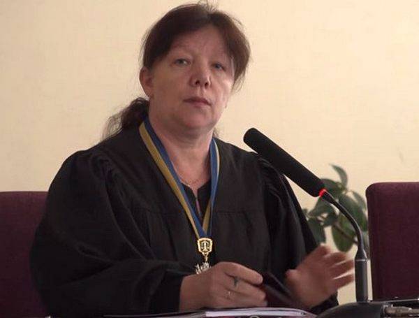 Судья Валентина Декаленко: «заказушница», ложь в декларациях