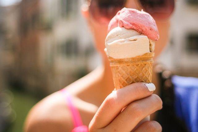 В России из-за жары резко возросли продажи мороженого