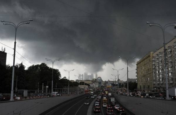 Москвичей предупредили об&nbsp;ухудшении погоды