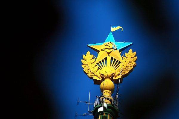 Желто-голубое портит россиянам жизнь. 6 случаев преследования за «украинскую» расцветку
