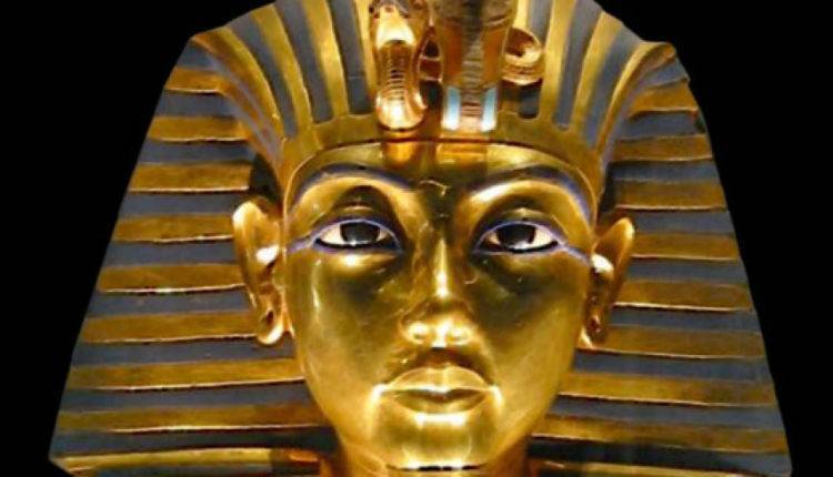 Египет потребовал остановить продажу статуи Тутанхамона в Лондоне