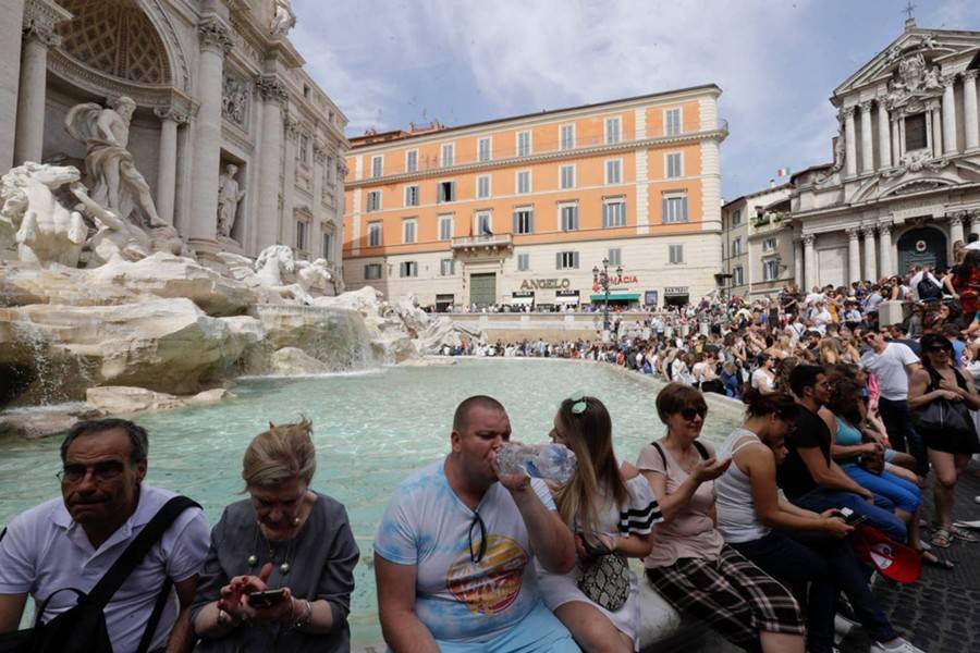 Рим расширил список запретов для туристов