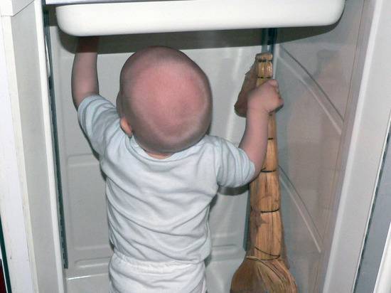 Мальчик задохнулся в холодильнике под Саратовом