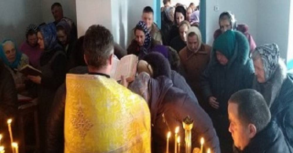 На Ровенщине сторонники ПЦУ избили мужчину, который встал на защиту священника УПЦ