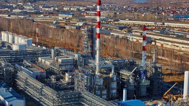 Нефтетрейдер Total хочет взыскать с Антипинского НПЗ почти 1 млрд рублей