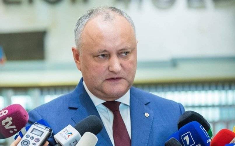 Президент Молдавии отменил незаконный указ демократов о роспуске парламента