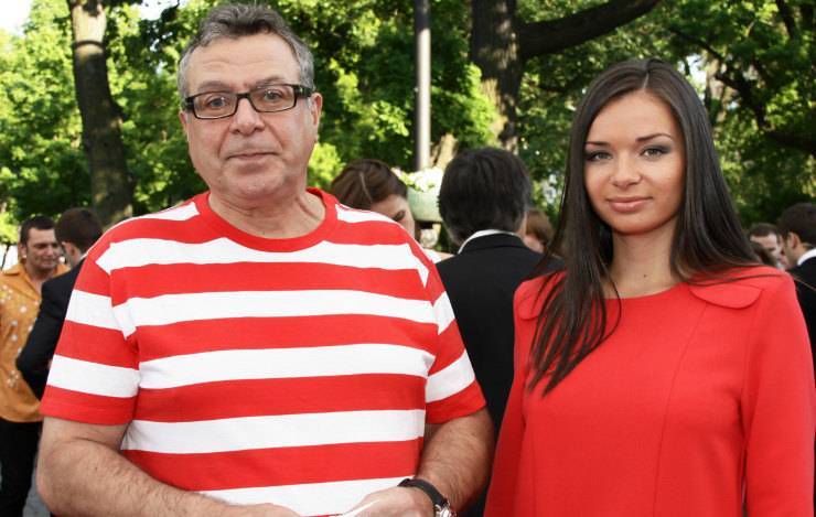 Отец Ивана Урганта расстался с беременной молодой женой