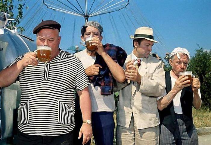Российские туристы рассказали о своем отношении к алкоголю на отдыхе