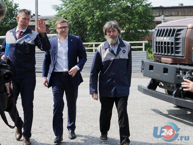 Алексей Текслер познакомился с производством автомобилей «Урал»