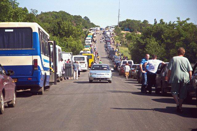 Террористы «ДНР» ввели новое ограничение при проезде КПП