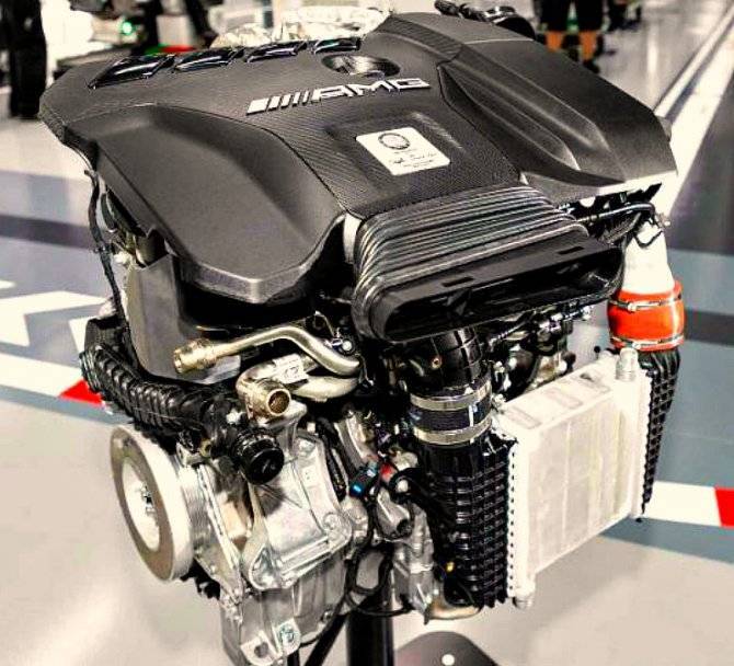 В&nbsp;Mercedes-AMG сделан самый мощный в&nbsp;мире 4-цилиндровый мотор