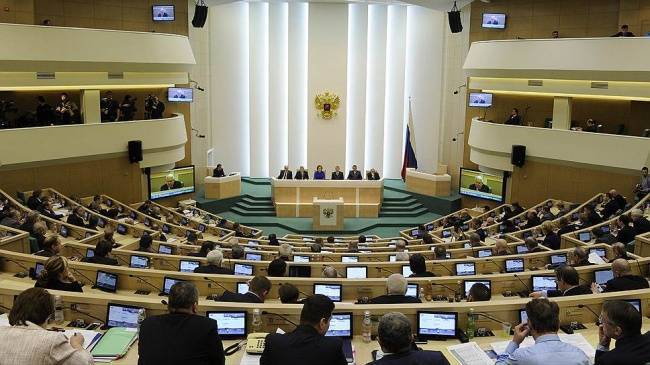 СМИ: Осенью из Совета Федерации уйдут не менее 9 сенаторов
