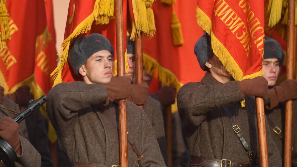 Таблетка для памяти: В Соцсетях поддержали рассекречивание свидетельств того, как Красная Армия освобождала Европу