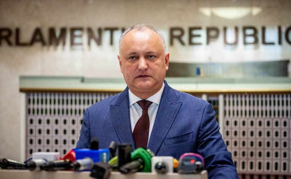 Додон аннулировал указ о роспуске парламента Молдавии