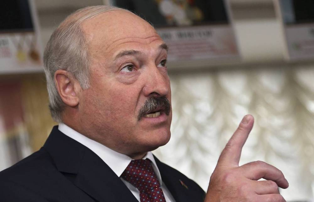 Лукашенко разгоняет синоптиков: ему не нравится погода в Беларуси