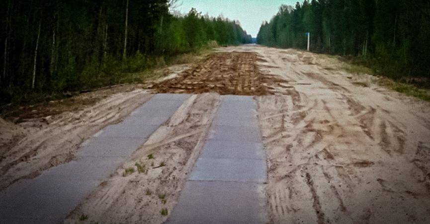 В Томской области водитель КамАЗа украл дорогу