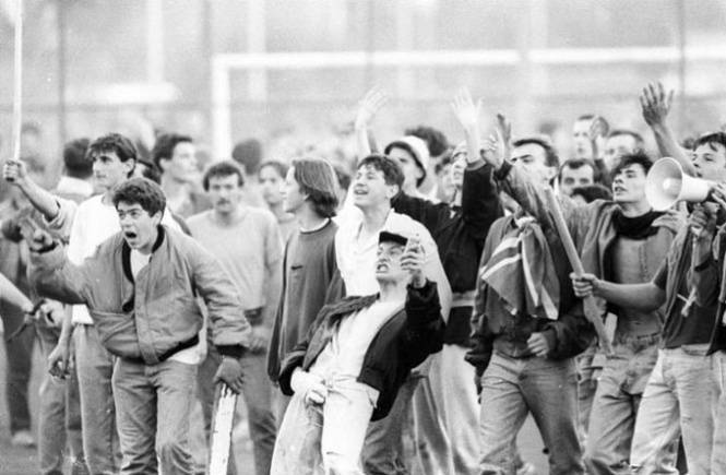«Матч ненависти»: как «война» футбольных фанатов развалила Югославию | Русская семерка