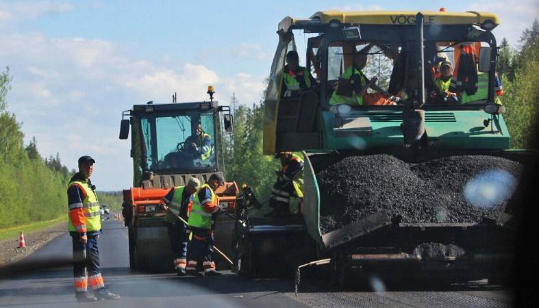 Парфенчиков рассказал о том, как идет ремонт региональных дорог