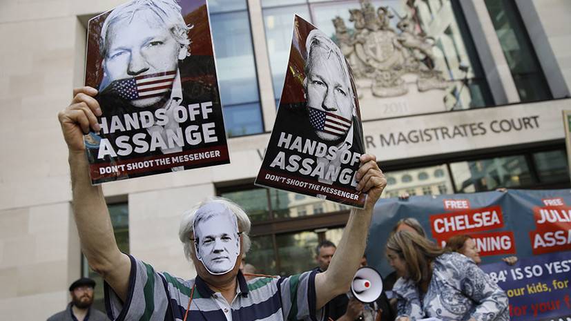 «Не будет основания отказать»: СМИ сообщили о направленном Минюстом США запросе на экстрадицию Ассанжа